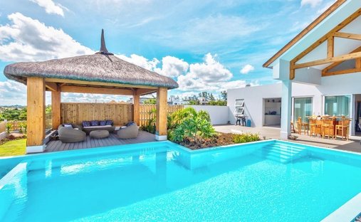 Villa in Albion, Rivière Noire District, Mauritius 1