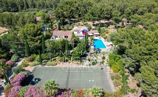 House in Saint-Cyr-sur-Mer, Provence-Alpes-Côte d'Azur, France 1