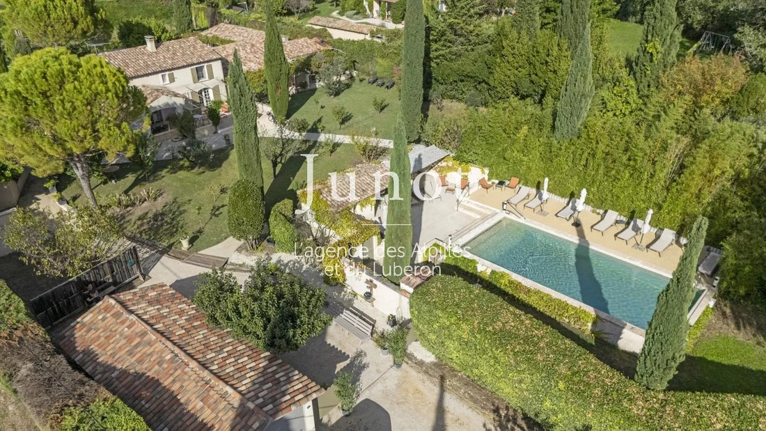 Country House in Maussane-les-Alpilles, Provence-Alpes-Côte d'Azur, France 1 - 16658007