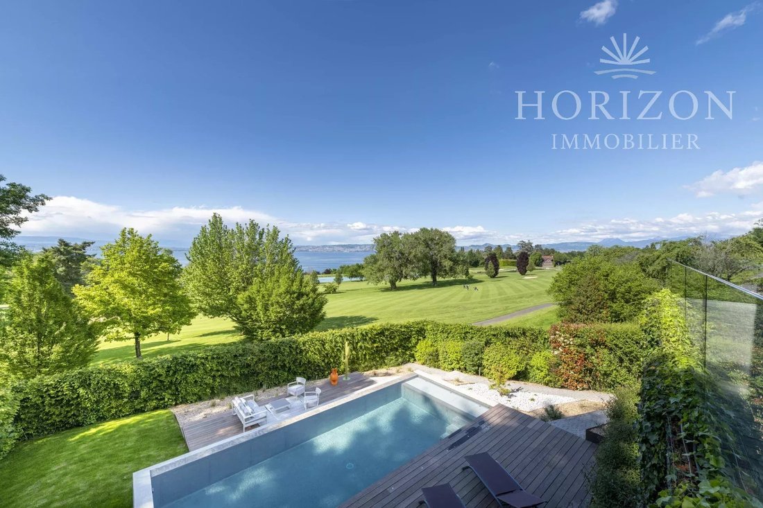 Villa in Evian-les-Bains, Auvergne-Rhône-Alpes, France 2 - 15468901