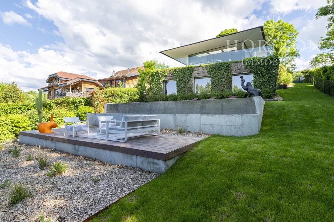 Villa in Evian-les-Bains, Auvergne-Rhône-Alpes, France 3 - 15468901