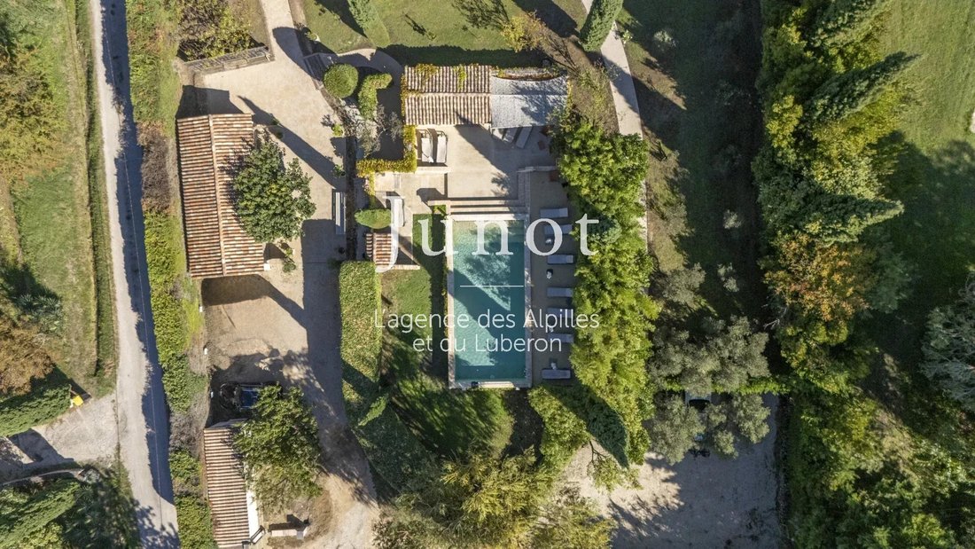 Country House in Maussane-les-Alpilles, Provence-Alpes-Côte d'Azur, France 3 - 16658007