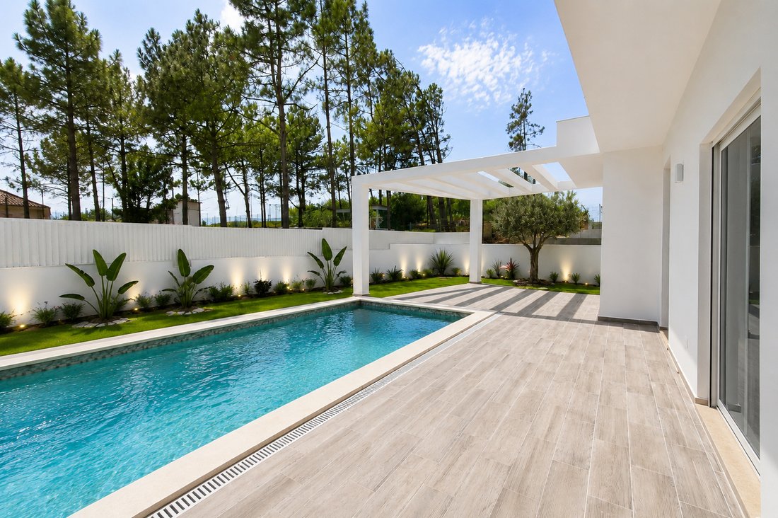 Villa in Santa Maria, Sao Pedro e Sobral da Lagoa, Leiria District, Portugal 5 - 18524953