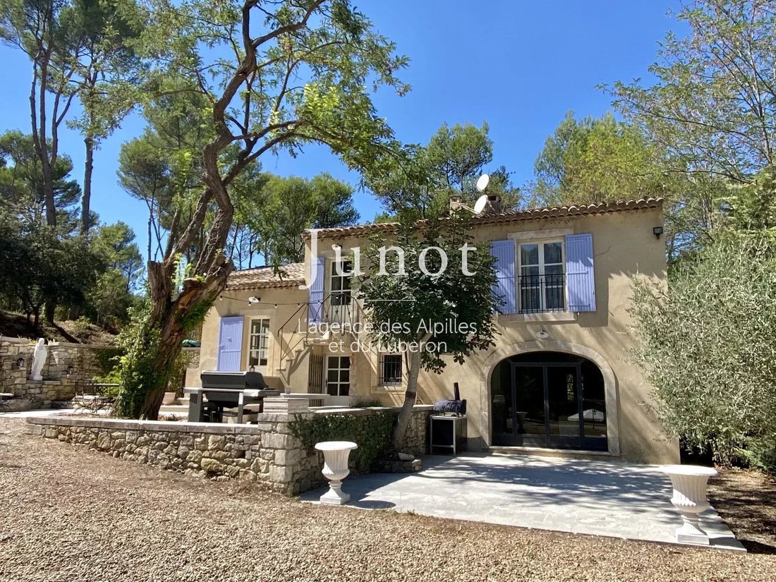 Country House in Oppède, Provence-Alpes-Côte d'Azur, France 3 - 18509606