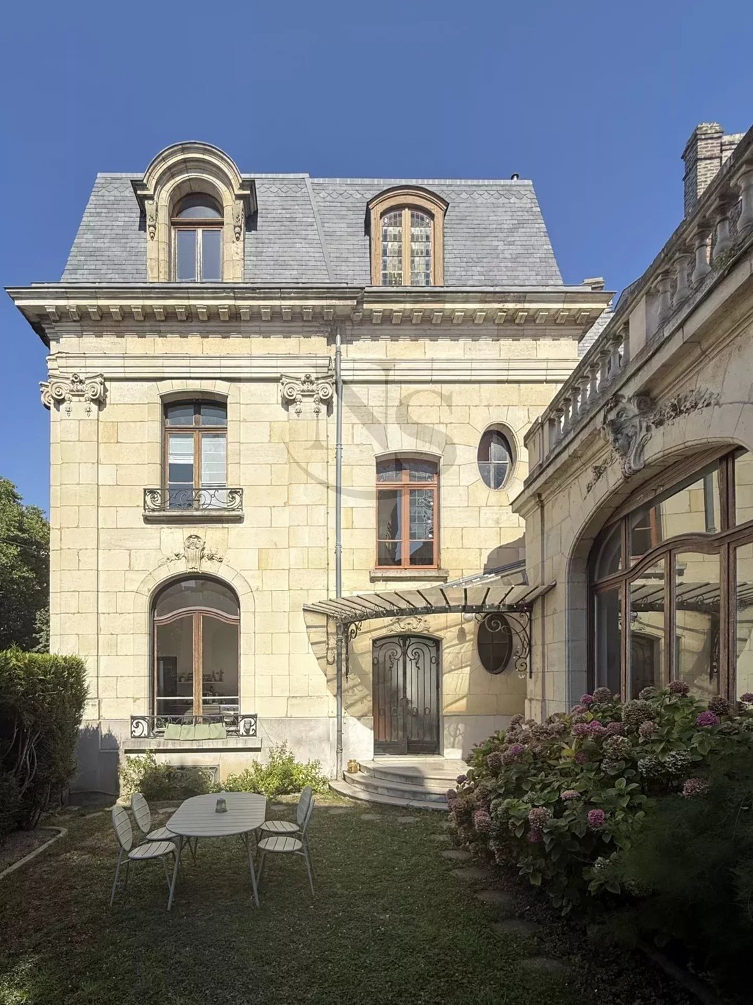 Estate in Faubourg d'Amiens, Arras, France 2 - 16062272