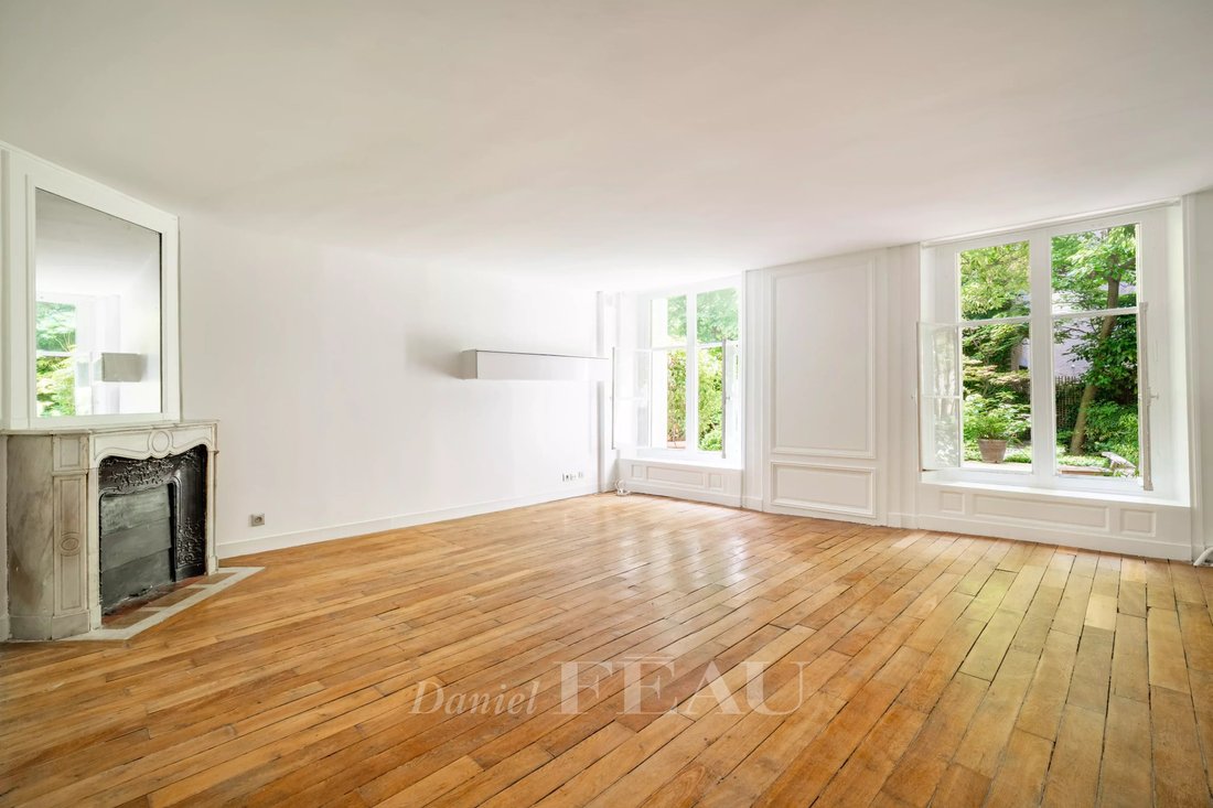 Apartment in Paris 1er Arrondissement, Paris, France 1 - 18524752