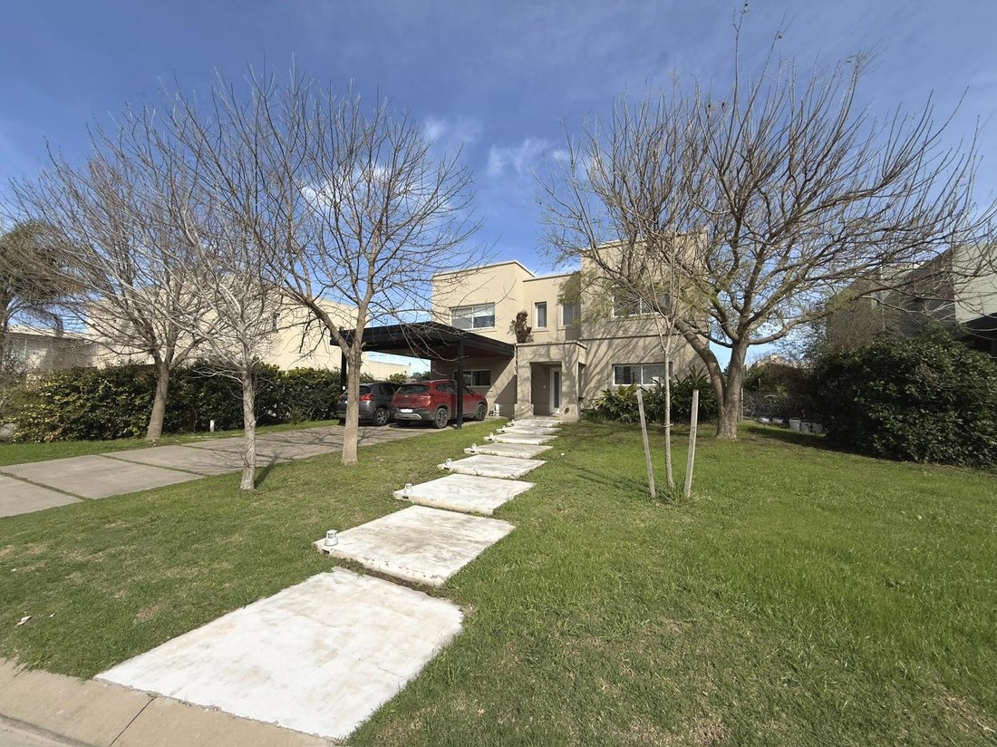 House in Funes, Santa Fe Province, Argentina 2 - 18524904
