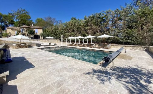 Country House in Oppède, Provence-Alpes-Côte d'Azur, France 1