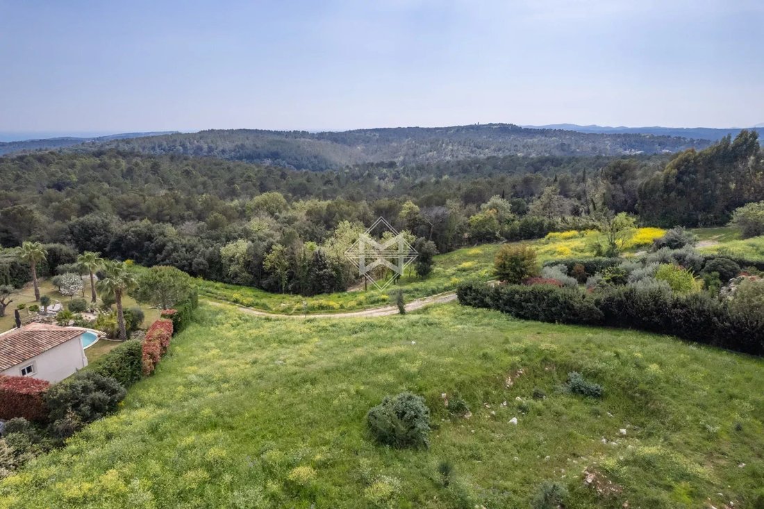 Land in Nord, Roquefort-les-Pins, France 2 - 15370794