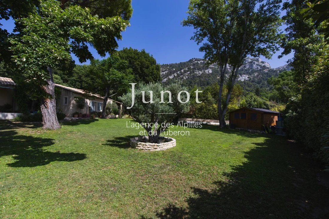 House in Robion, Provence-Alpes-Côte d'Azur, France 4 - 18506942