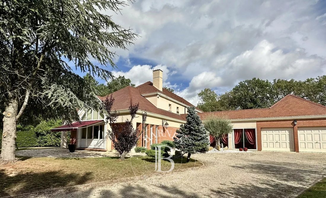 House in Etiolles, Ile-de-France, France 1 - 13294564