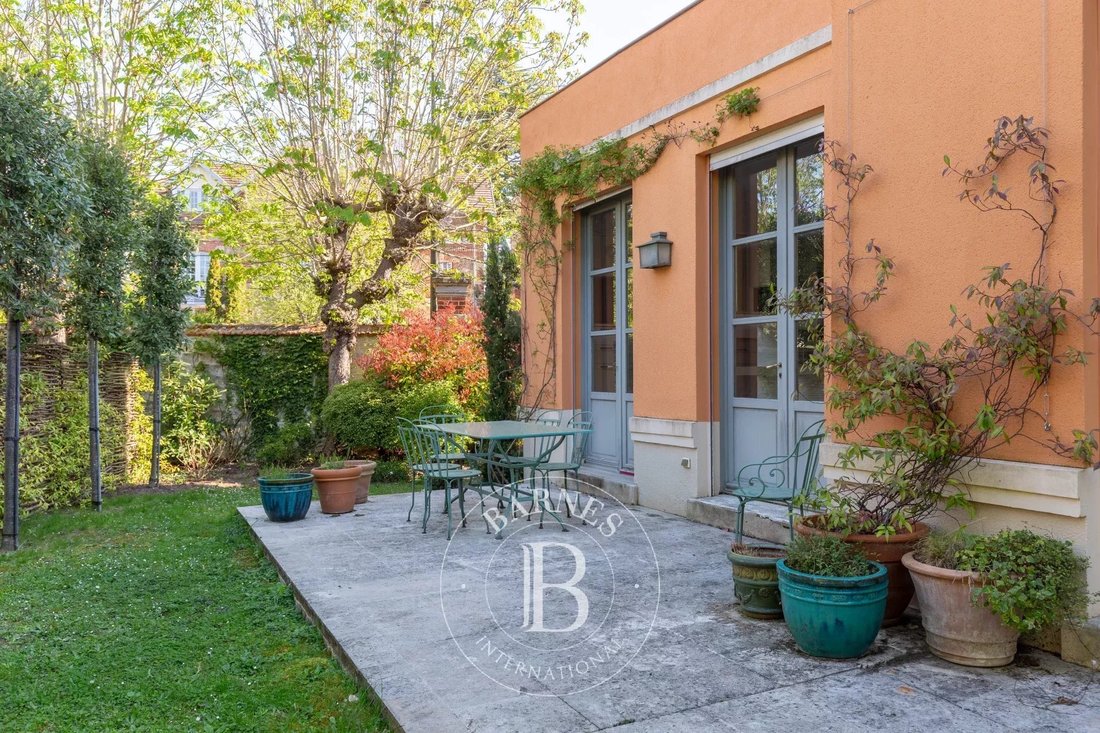 House in Saint-Germain-en-Laye, Ile-de-France, France 4 - 15431205