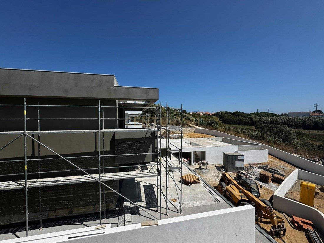 Villa in Ericeira, Lisbon, Portugal 4 - 13950936