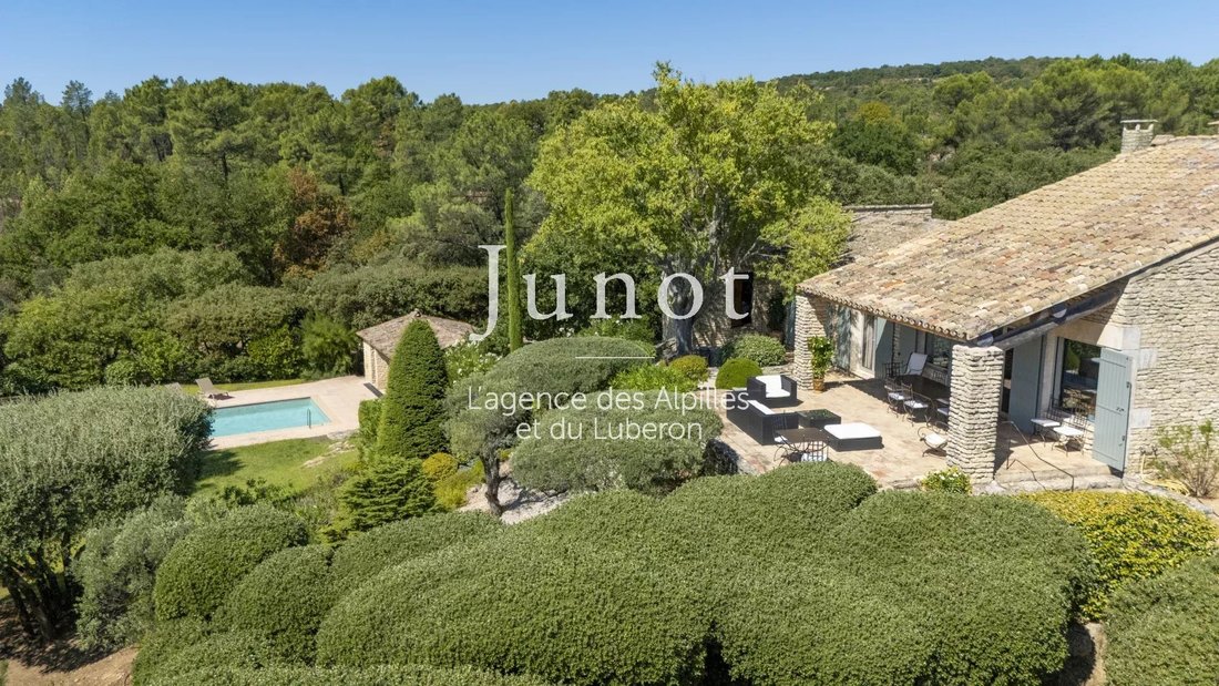 Casa en Gordes, Provenza-Alpes-Costa Azul, Francia 1 - 18509722