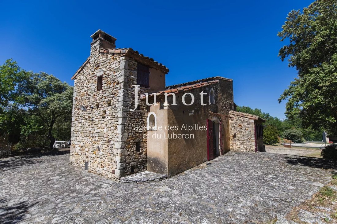 Country House in Bonnieux, Provence-Alpes-Côte d'Azur, France 5 - 18509702