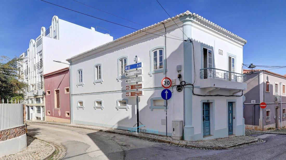 House in Lagoa e Carvoeiro, Algarve, Portugal 4 - 18524735