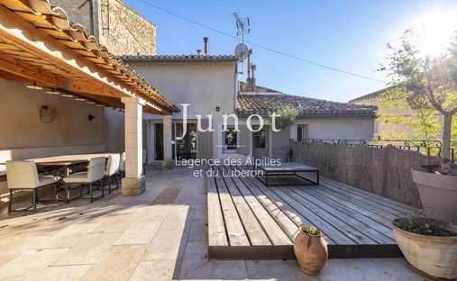 House in Robion, Provence-Alpes-Côte d'Azur, France 1