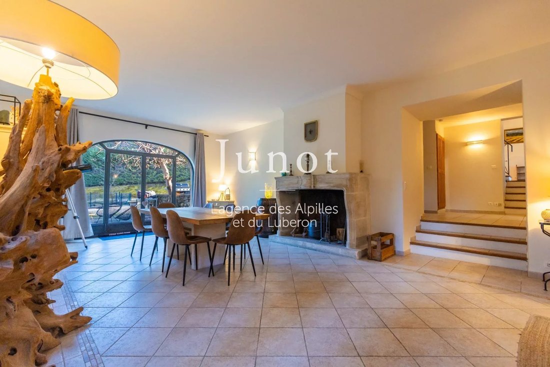 Country House in Oppède, Provence-Alpes-Côte d'Azur, France 5 - 18509695