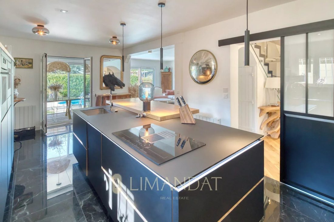 Villa in La Turbie, Provence-Alpes-Côte d'Azur, France 3 - 16048182