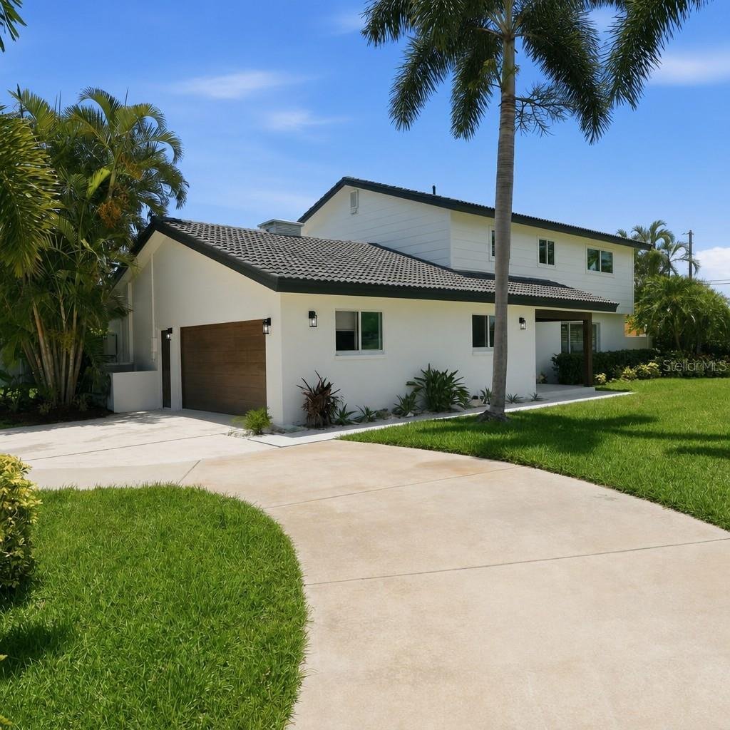 House in St. Petersburg, Florida, United States 1 - 18525001