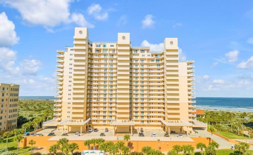 Condo in New Smyrna Beach, Florida, United States 1