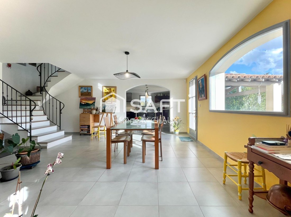 House in Beaumes-de-Venise, Provence-Alpes-Côte d'Azur, France 3 - 17092513