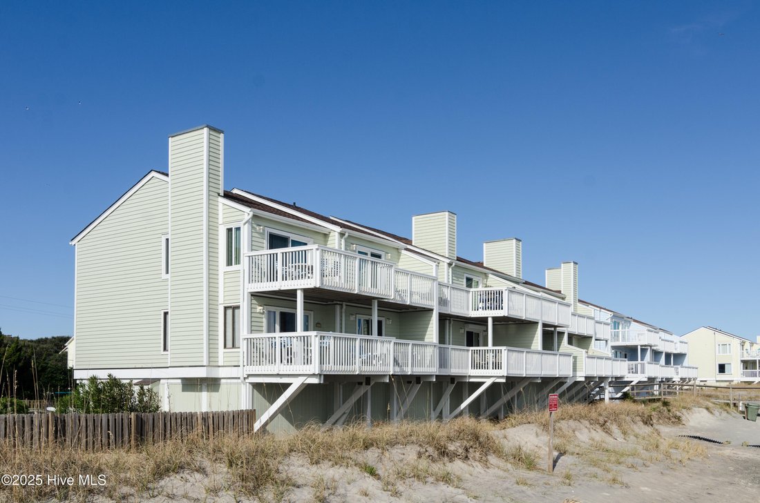 Condo in Kure Beach, North Carolina, United States 2 - 18525308