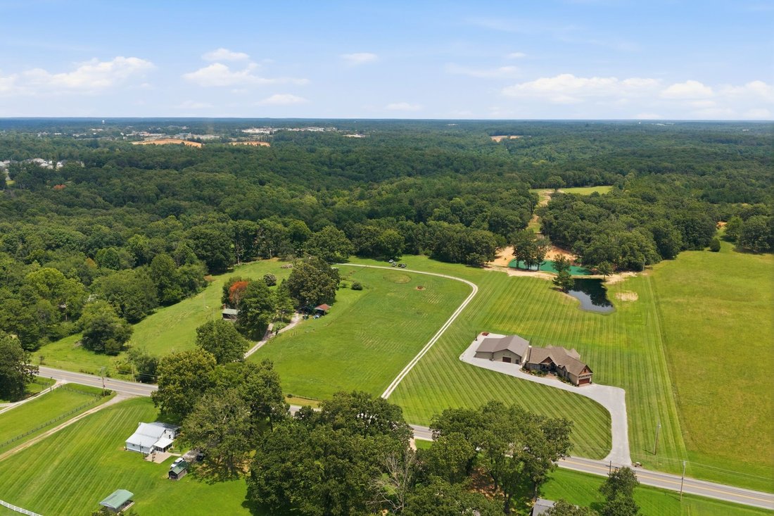 House in Dickson, Tennessee, United States 4 - 18525265