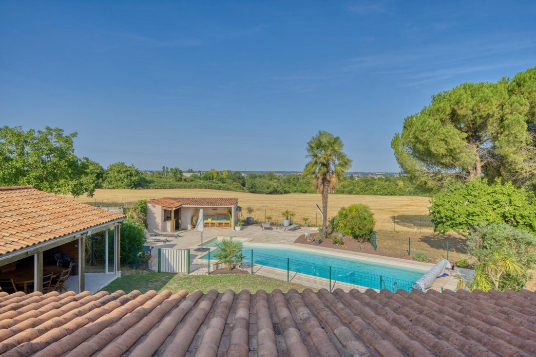 House in Centre, Saintes, France 2 - 18526391