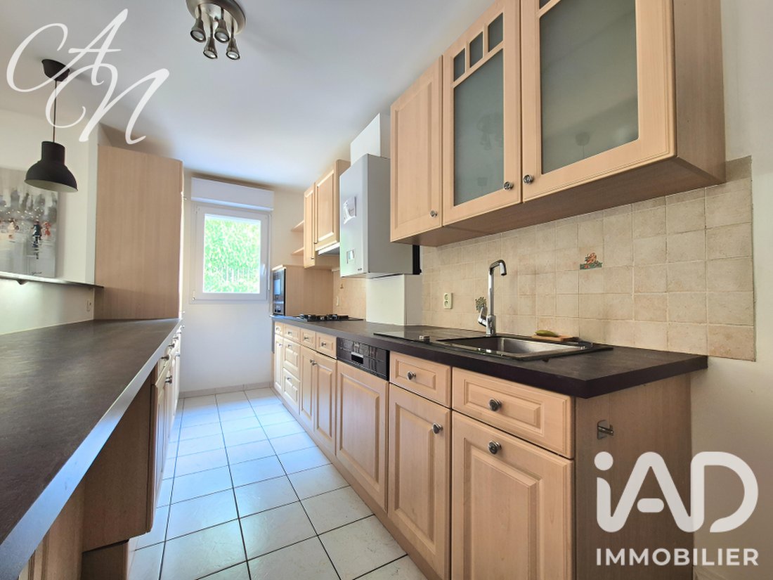 Apartment in Brossolette-Vieux Bourg-Malraux, Châtillon, France 5 - 18527320