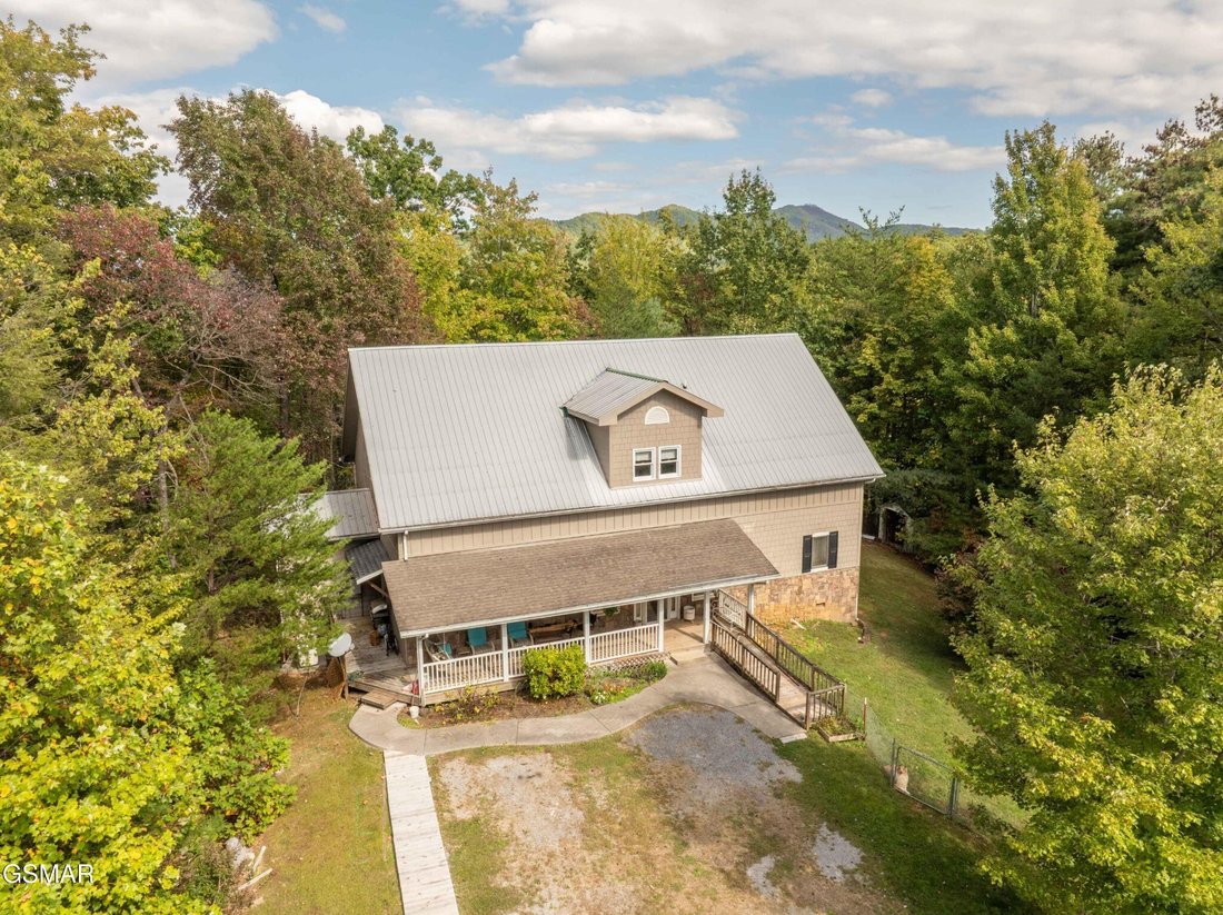 House in Sevierville, Tennessee, United States 2 - 18525261