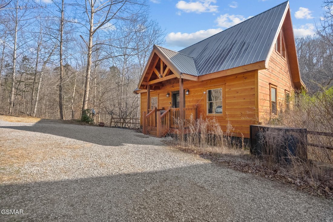 House in Sevierville, Tennessee, United States 1 - 18525324