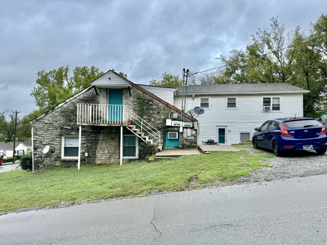 Nashville, Tennessee, United States 2 - 18525356