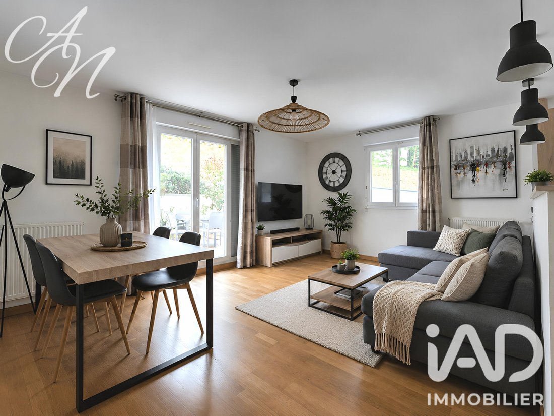 Apartment in Brossolette-Vieux Bourg-Malraux, Châtillon, France 2 - 18527320
