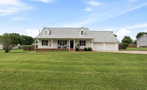 House in Chapel Hill, Tennessee, United States 1