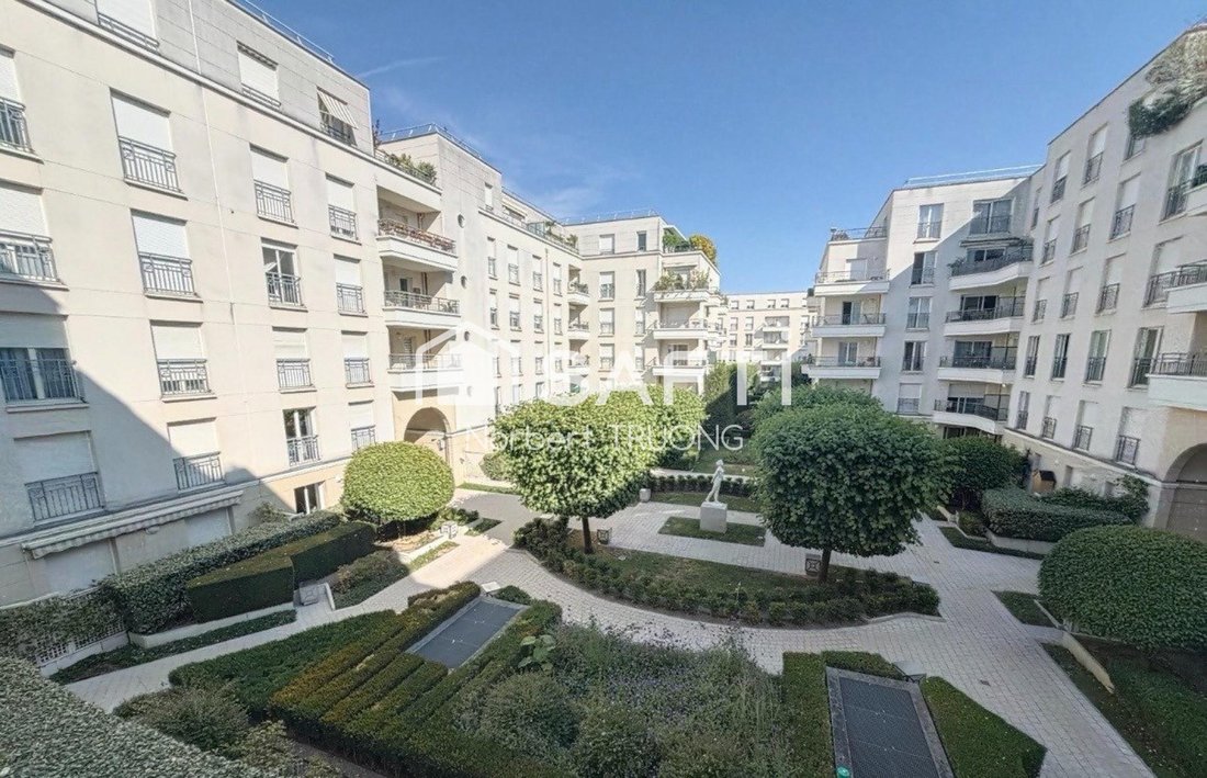 Apartamento en Espaces Jeunes, Issy-les-Moulineaux, Francia 3 - 18526356