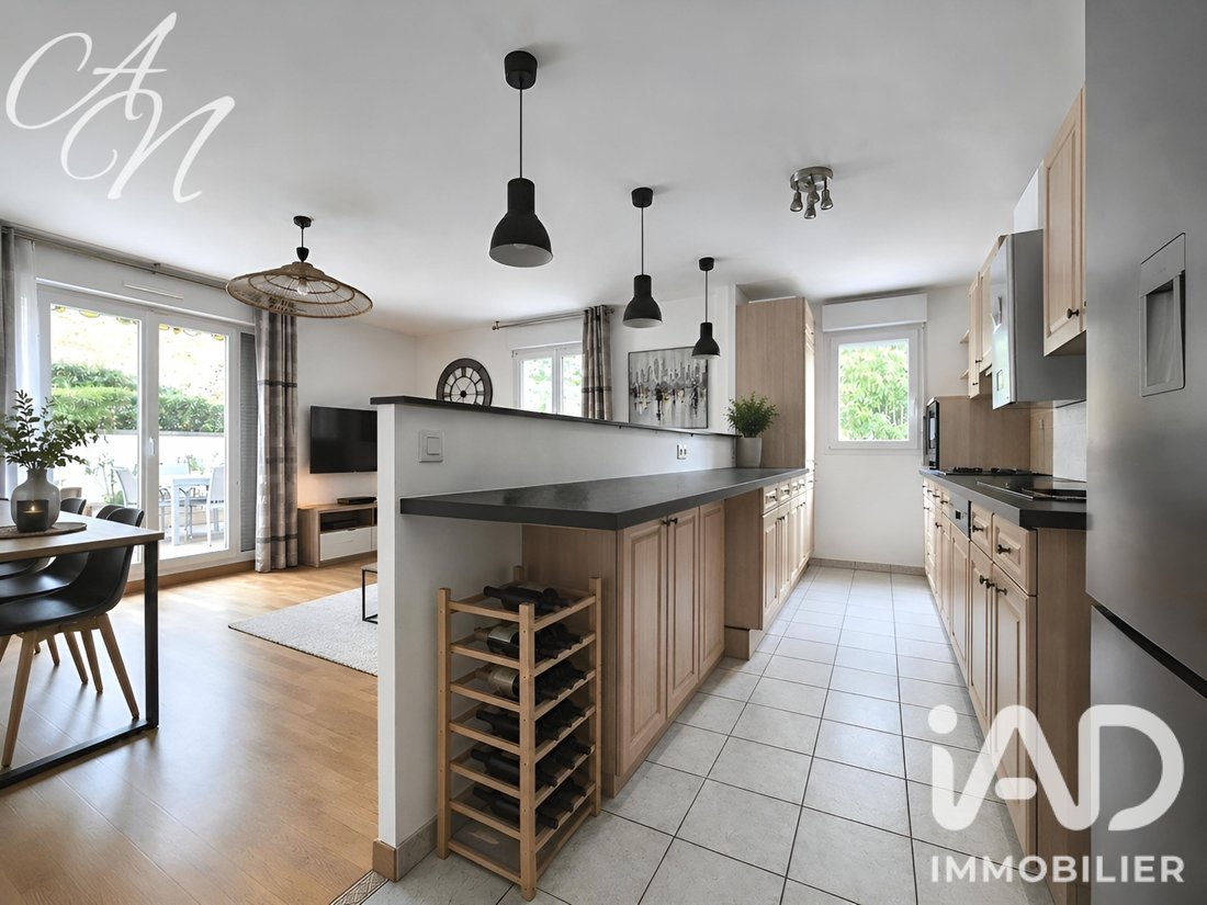 Apartment in Brossolette-Vieux Bourg-Malraux, Châtillon, France 4 - 18527320