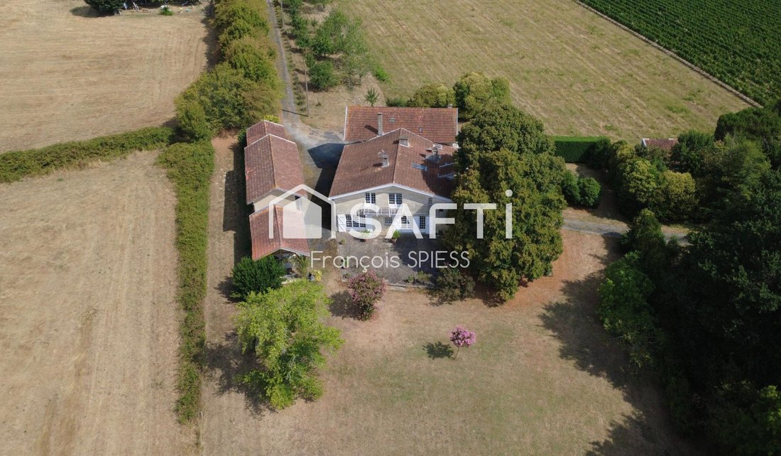 House in Pompignac, Nouvelle-Aquitaine, France 1 - 18015413