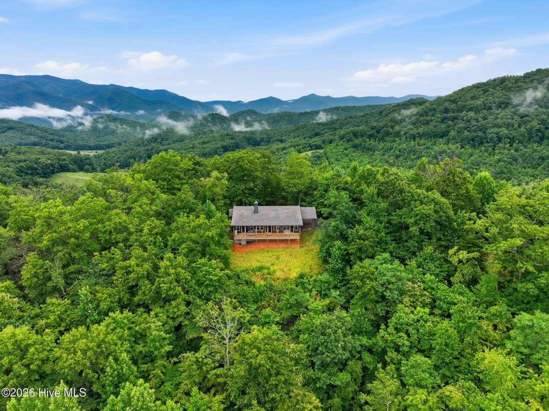 House in Hayesville, North Carolina, United States 3 - 18525152