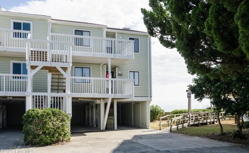 Condo in Kure Beach, North Carolina, United States 1
