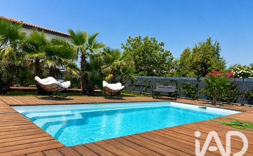 House in Sainte-Marie-la-Mer, Occitania, France 1