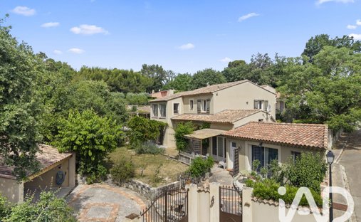 Casa a Centre, Fuveau, Francia 1
