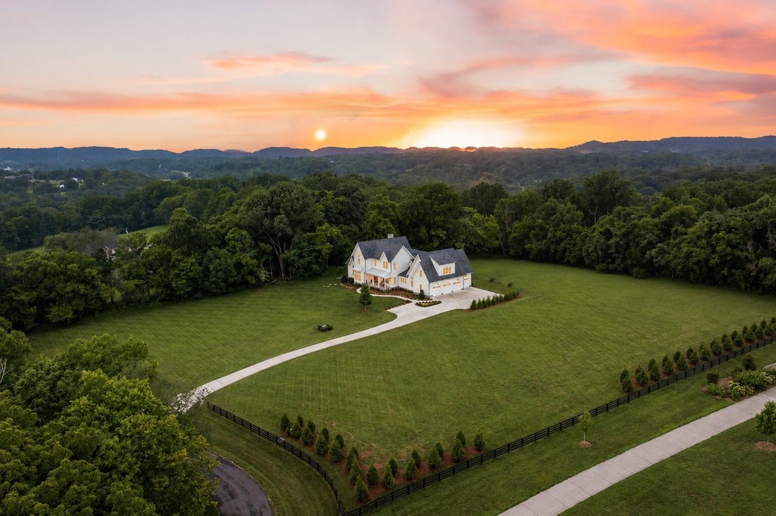 House in College Grove, Tennessee, United States 1 - 18525189