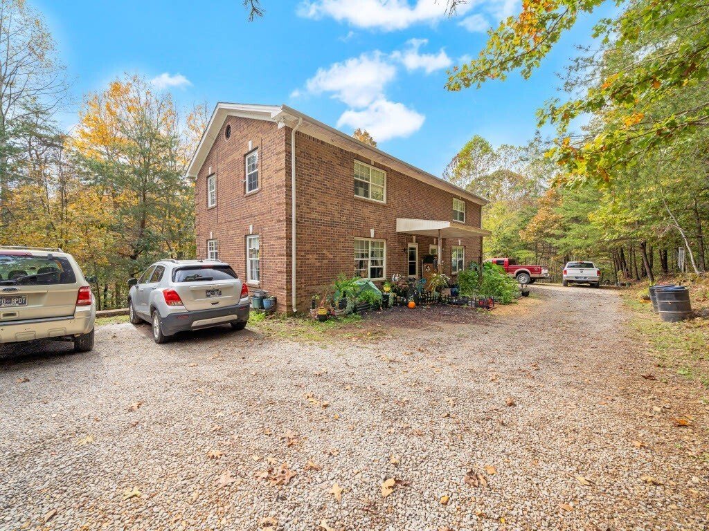 Lyles, Tennessee, United States 3 - 18525146