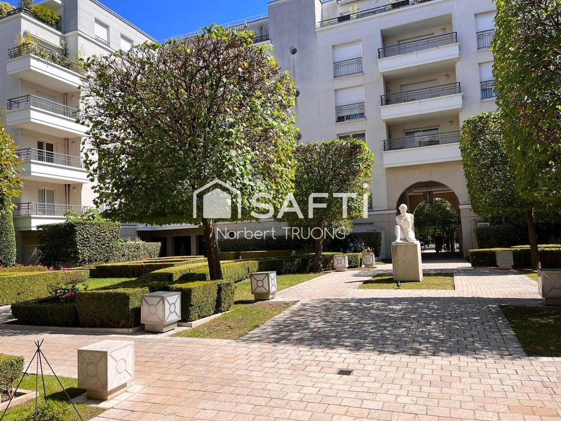 Apartamento en Espaces Jeunes, Issy-les-Moulineaux, Francia 2 - 18526356