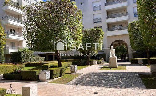 Appartamento a Espaces Jeunes, Issy-les-Moulineaux, Francia 1