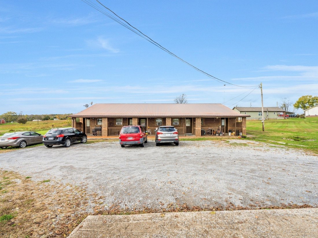 Nunnelly, Tennessee, United States 5 - 18525161