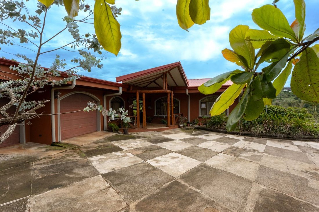 House in San Antonio, Alajuela Province, Costa Rica 1 - 18525170