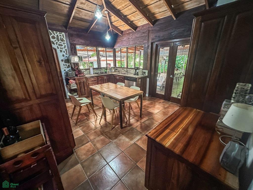 House in Ojochal, Puntarenas Province, Costa Rica 1 - 18525536