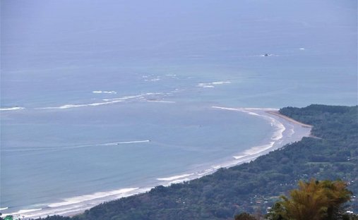 Land in Bahía Ballena, Pérez Zeledón, Costa Rica 1